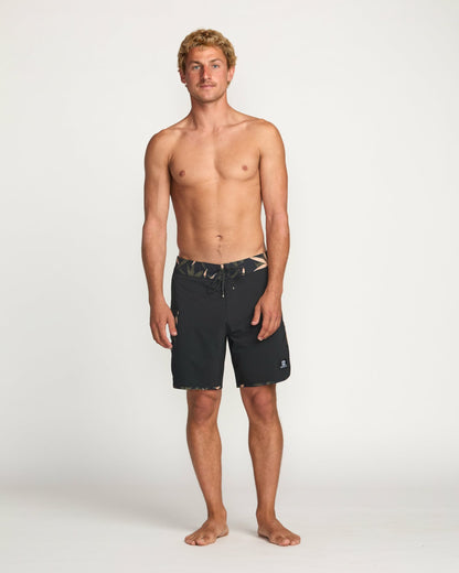 73 Hi Pro Performance 18" Boardshorts - Stealth | Billabong