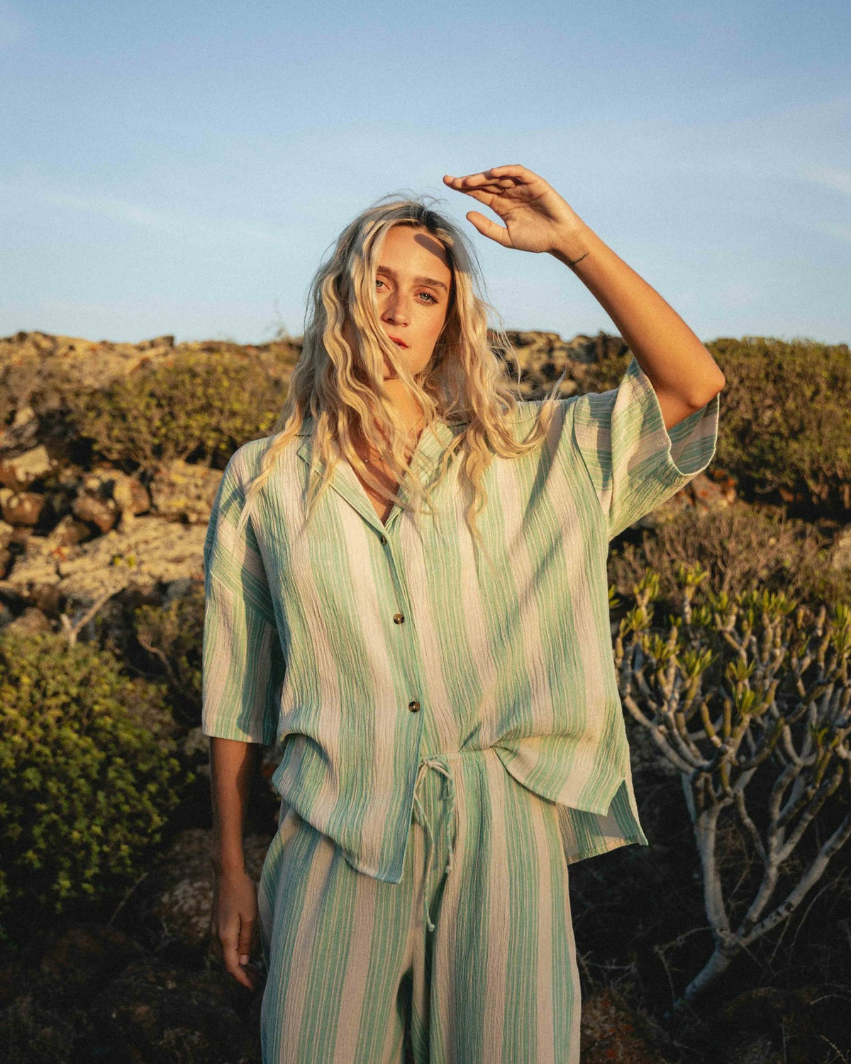 Beach Side Short Sleeve Shirt - Island Green | Billabong