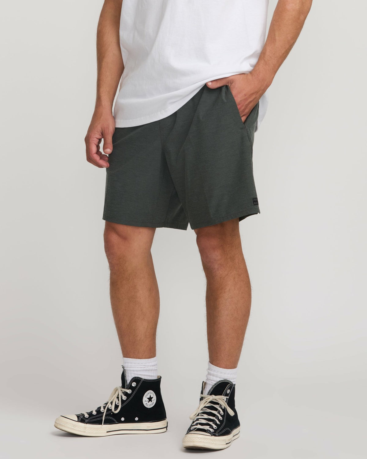 Crossfire Elastic Submersible 18" Hybrid Shorts - Asphalt | Billabong