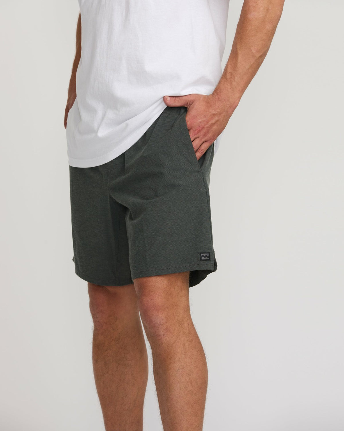 Crossfire Elastic Submersible 18" Hybrid Shorts - Asphalt | Billabong