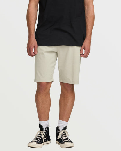 Crossfire Submersible 21" Hybrid Shorts - Bleached Sand | Billabong