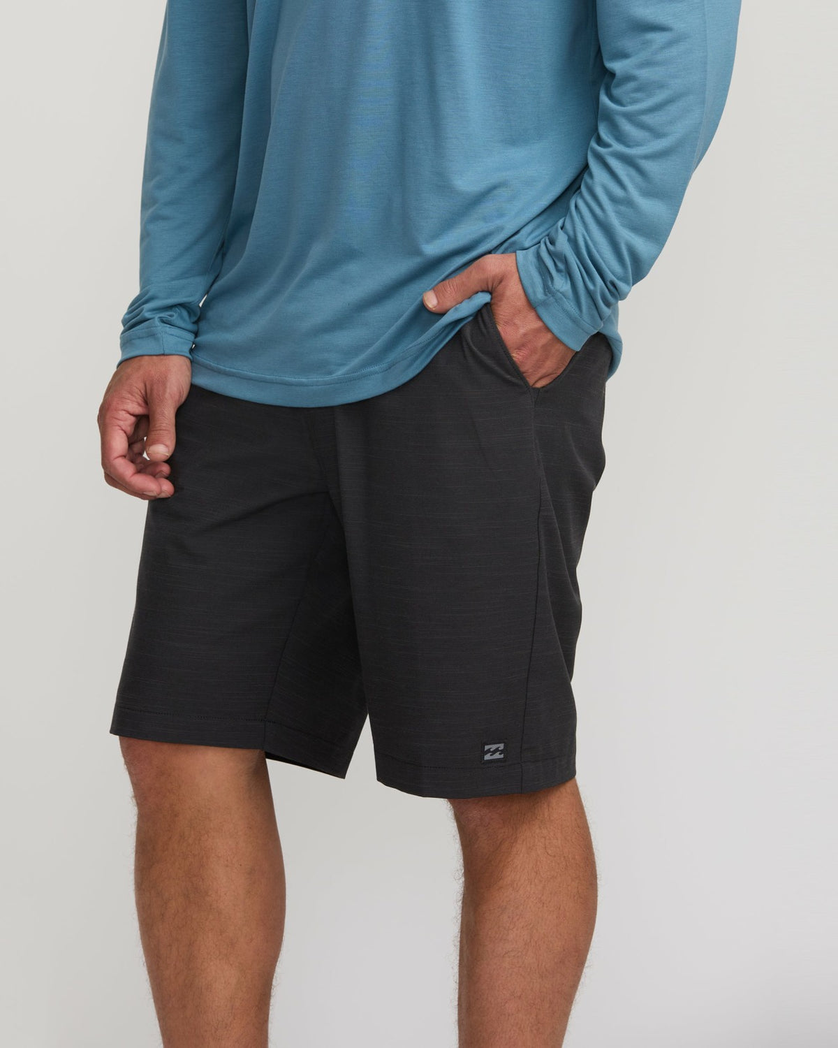 Crossfire Submersible 21" Hybrid Shorts - Black | Billabong