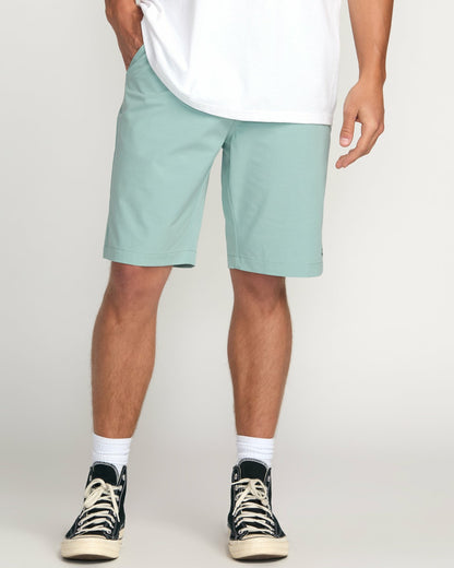 Crossfire Submersible 21" Hybrid Shorts - Seafoam | Billabong
