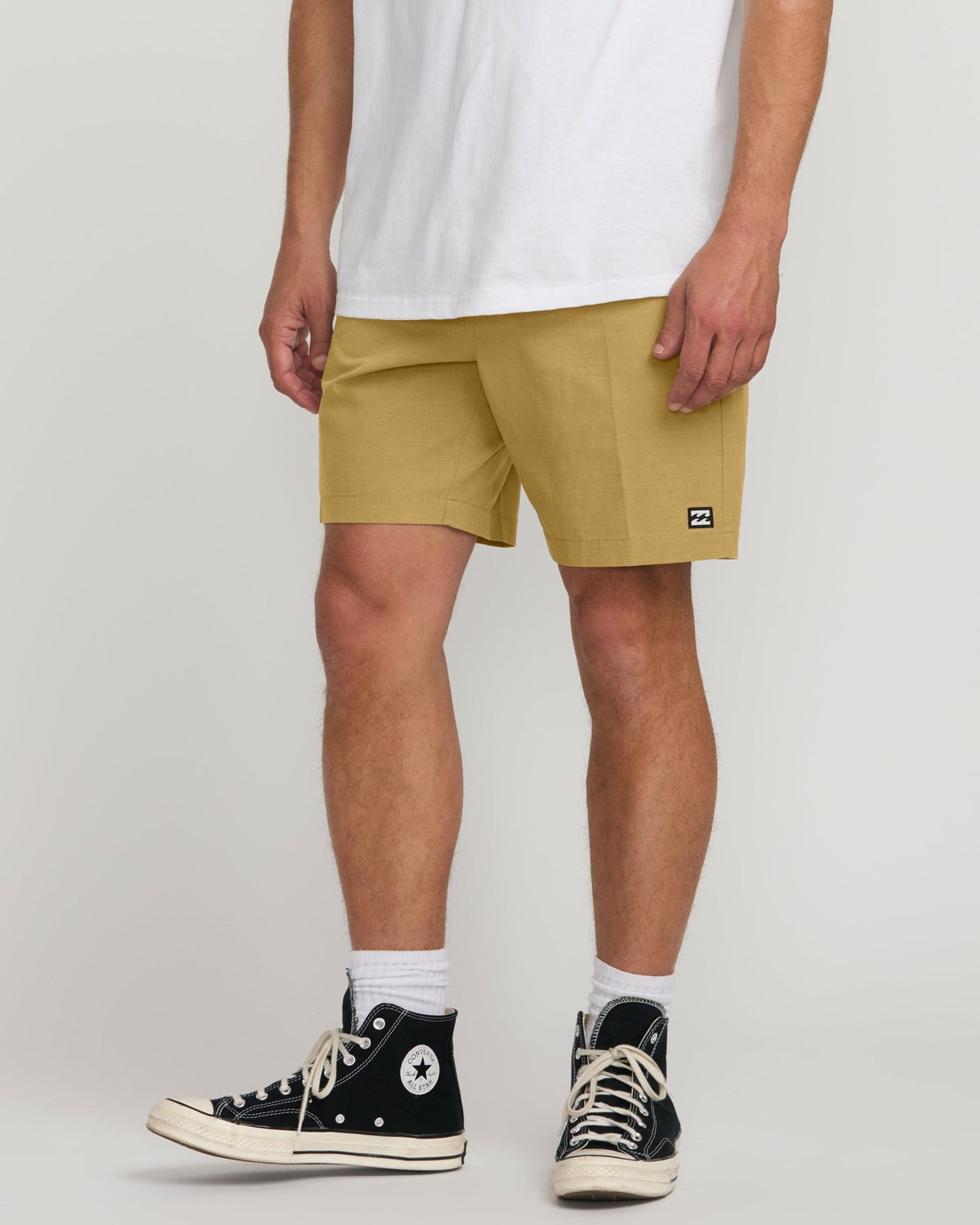 Crossfire Wave Wash Submersible 18" Hybrid Shorts - Khaki | Billabong