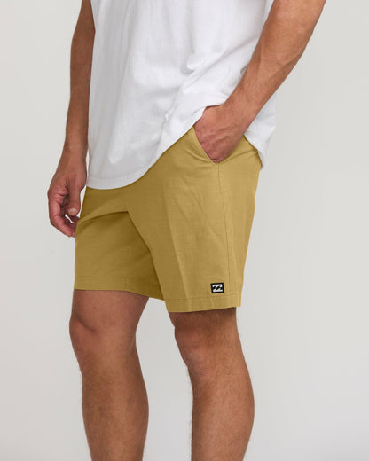 Crossfire Wave Wash Submersible 18" Hybrid Shorts - Khaki | Billabong