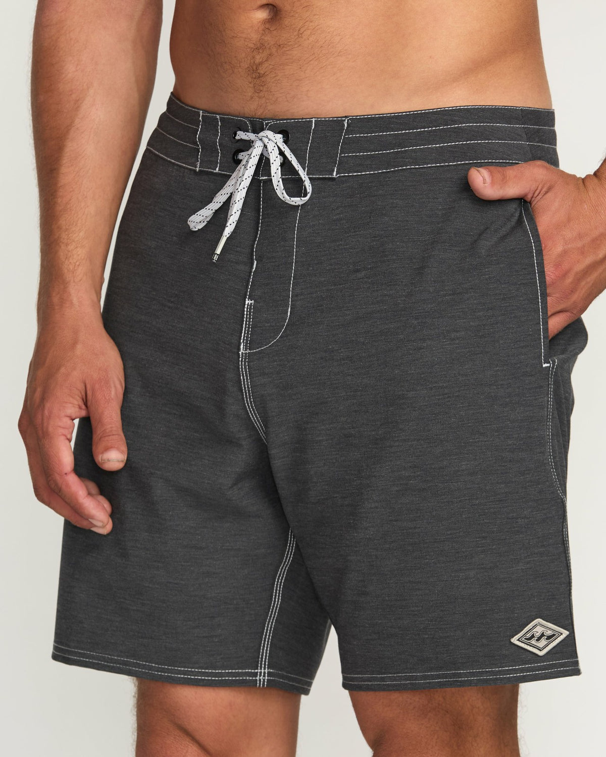 Every Other Day Lo Tide 18" Boardshorts - Black | Billabong