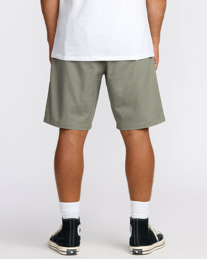 Larry Laybacks 19" Twill Shorts - Green Ash | Billabong