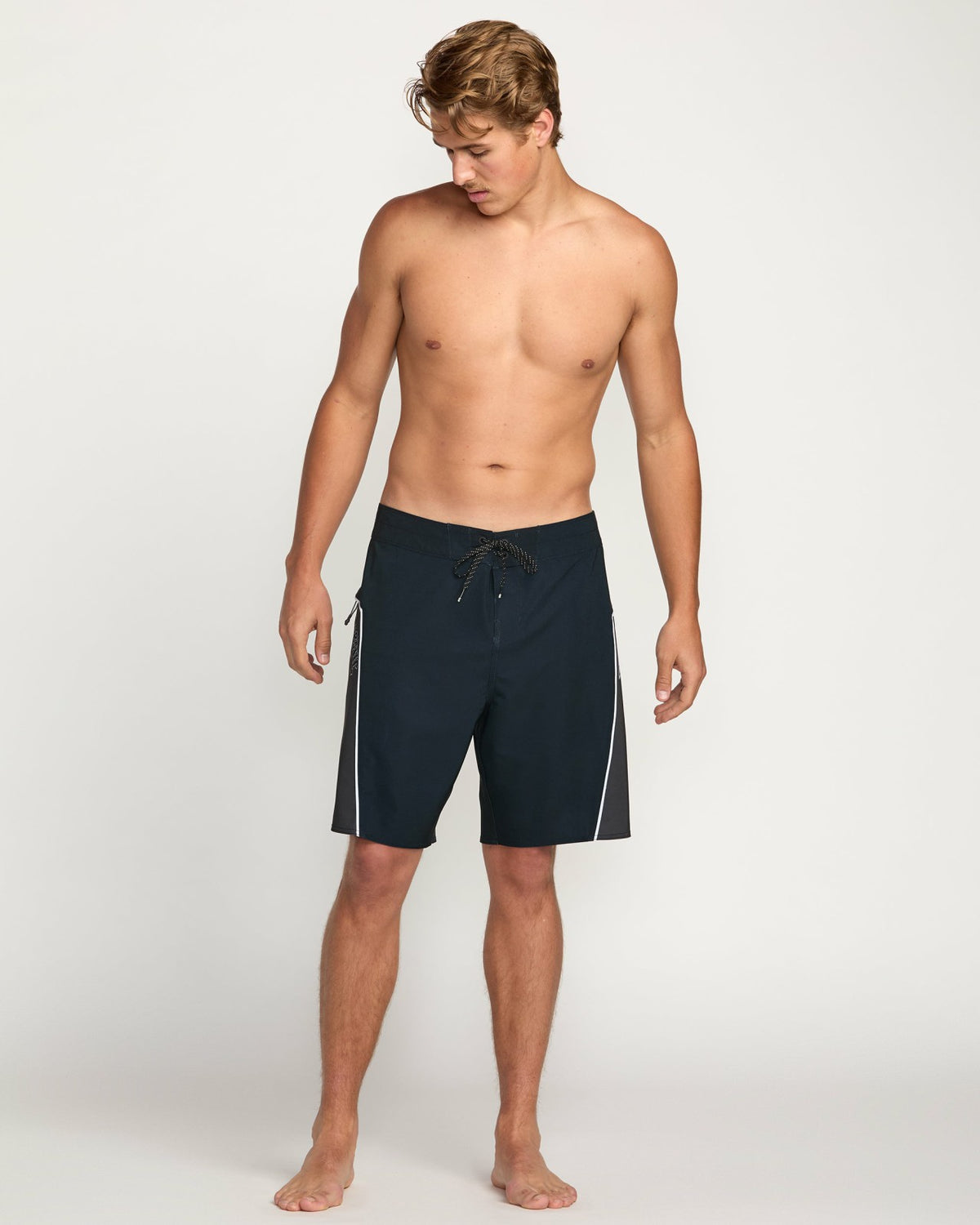 Straddie Pro Performance 20" Boardshorts - Stealth | Billabong