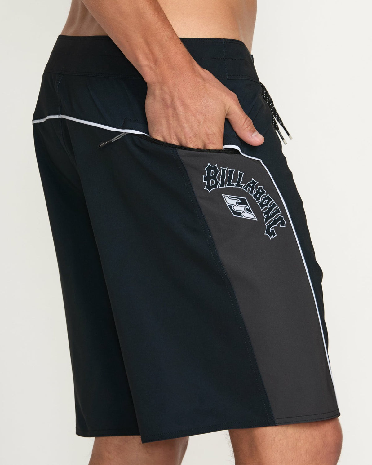 Straddie Pro Performance 20" Boardshorts - Stealth | Billabong