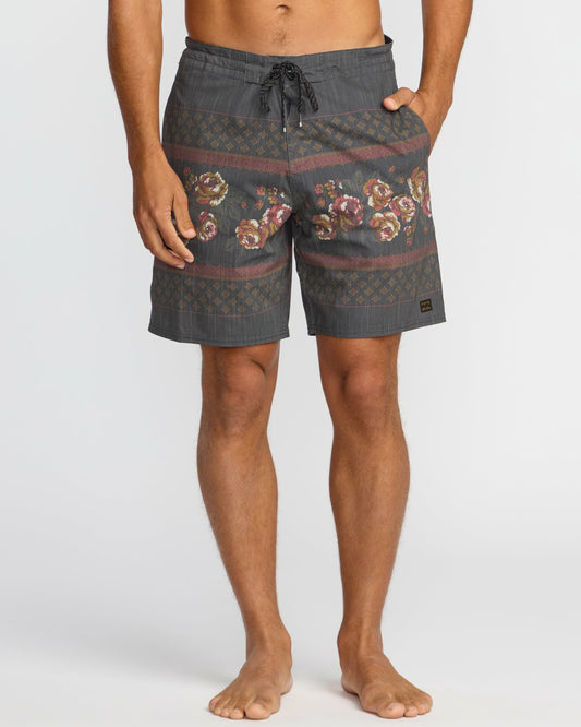 Sundays Lo Tide 19" Boardshorts - Black | Billabong