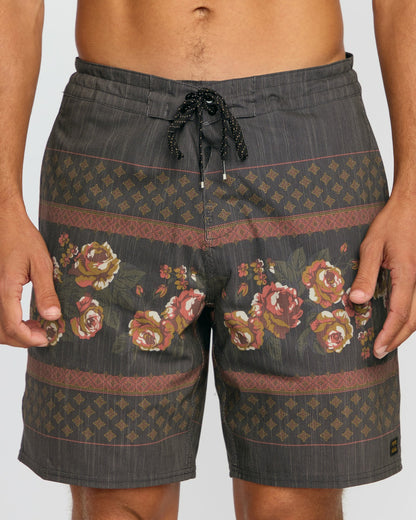 Sundays Lo Tide 19" Boardshorts - Black | Billabong