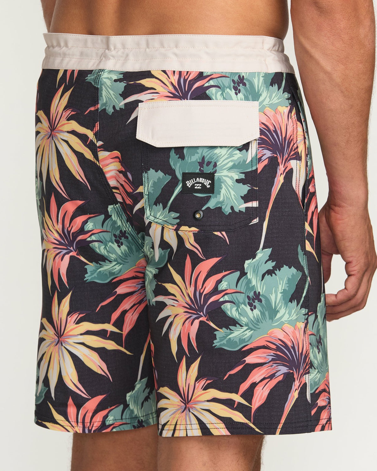 Sundays Lo Tide 19" Boardshorts - Multi | Billabong