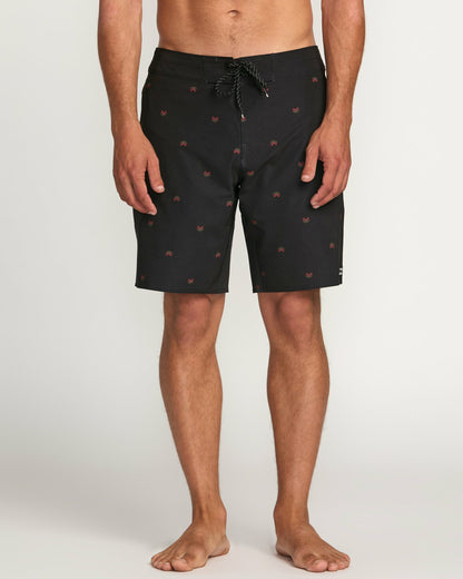 Sundays Pro Performance 19" Boardshorts - Black | Billabong