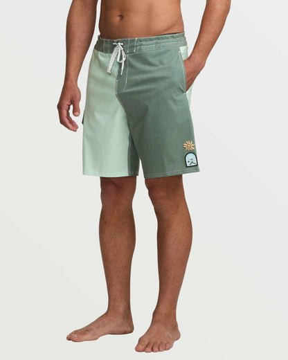 Sunshine Lo Tide 19" Boardshorts - Green Tea | Billabong