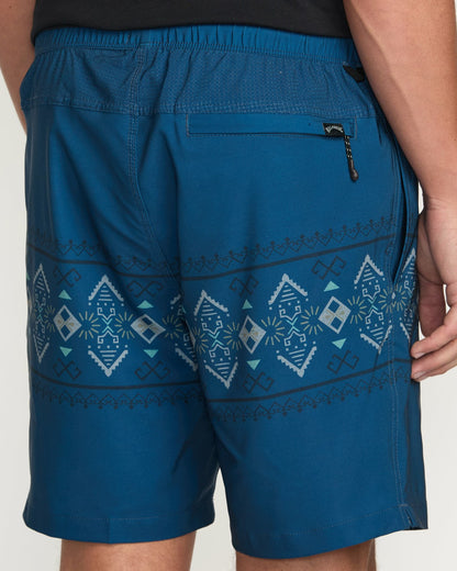 Surftrek Elastic Submersible 17" Hybrid Shorts - Deep Blue | Billabong