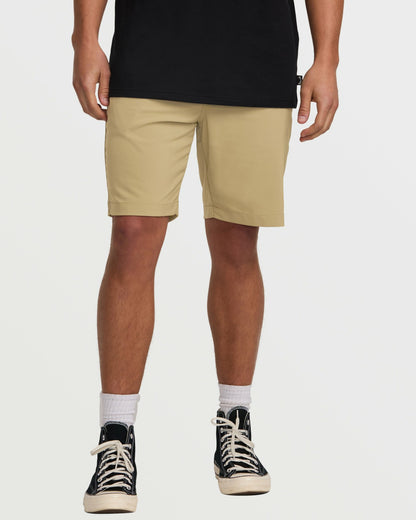 Surftrek Journey 20" Hybrid Shorts - Gravel | Billabong
