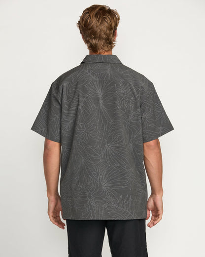 Surftrek Transit Short Sleeve Shirt - Raven | Billabong