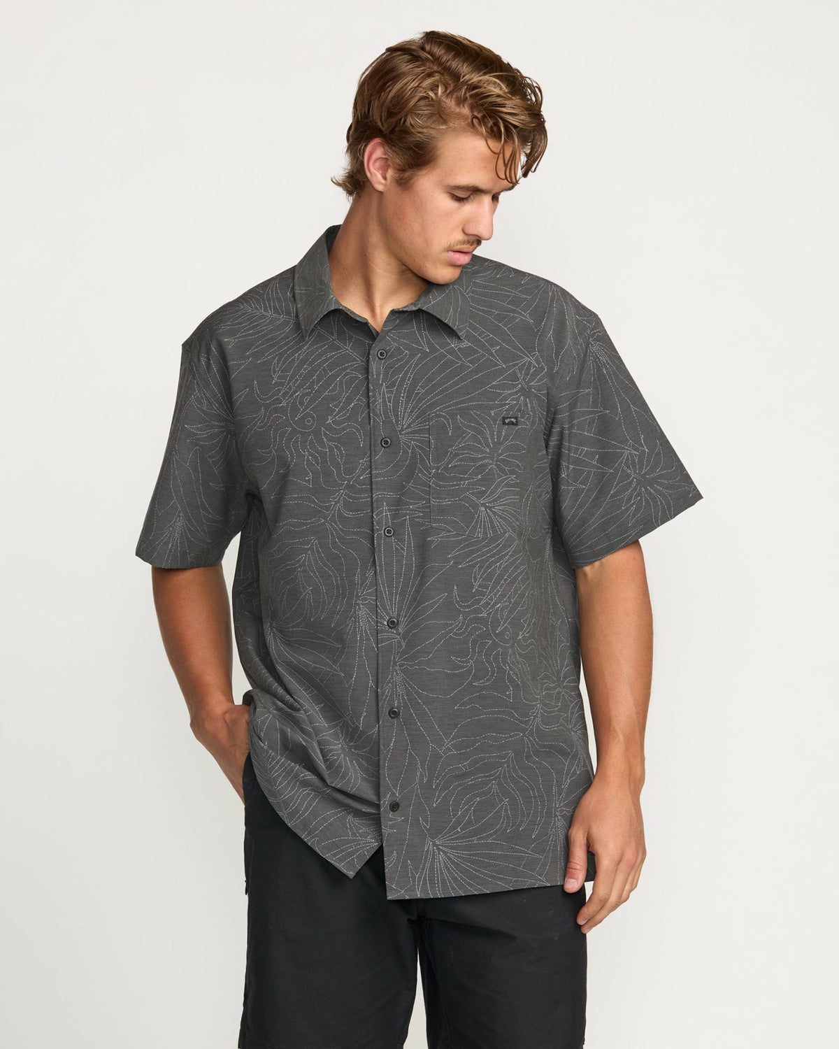 Surftrek Transit Short Sleeve Shirt - Raven | Billabong