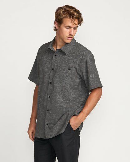 Surftrek Transit Short Sleeve Shirt - Raven | Billabong