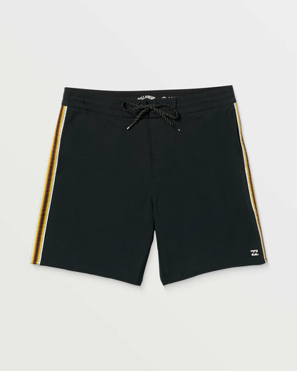 Wategos Lo Tide 19" Boardshorts - Black | Billabong